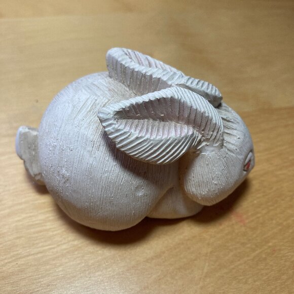 Artesania Rinconada Bunny with Orange Eyes Pottery Figurine - Picture 4 of 6